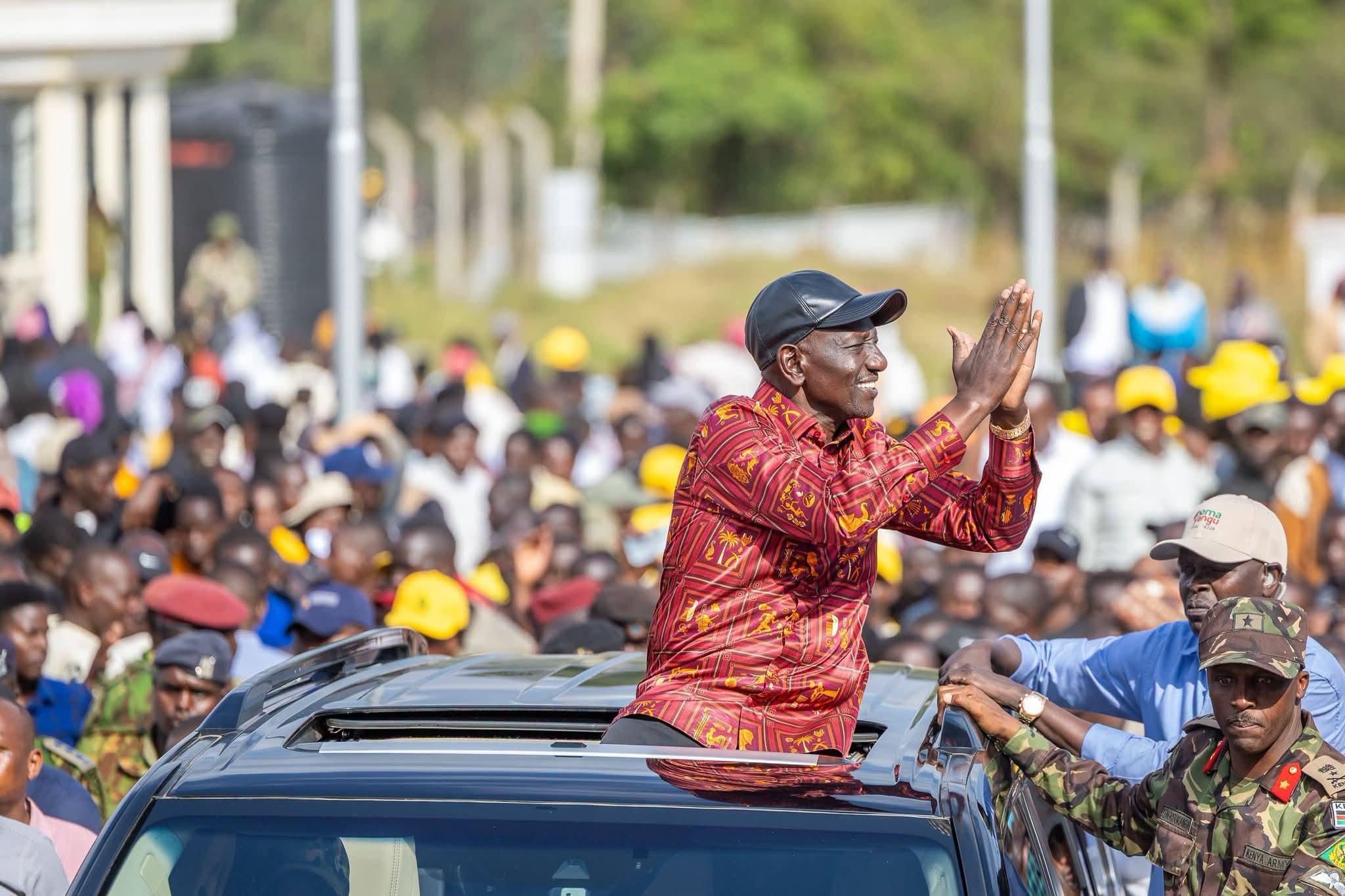 Ruto Promotes ‘Usawa Ni Sawa’ Message During KSh18 Billion Trans Nzoia Road Tour